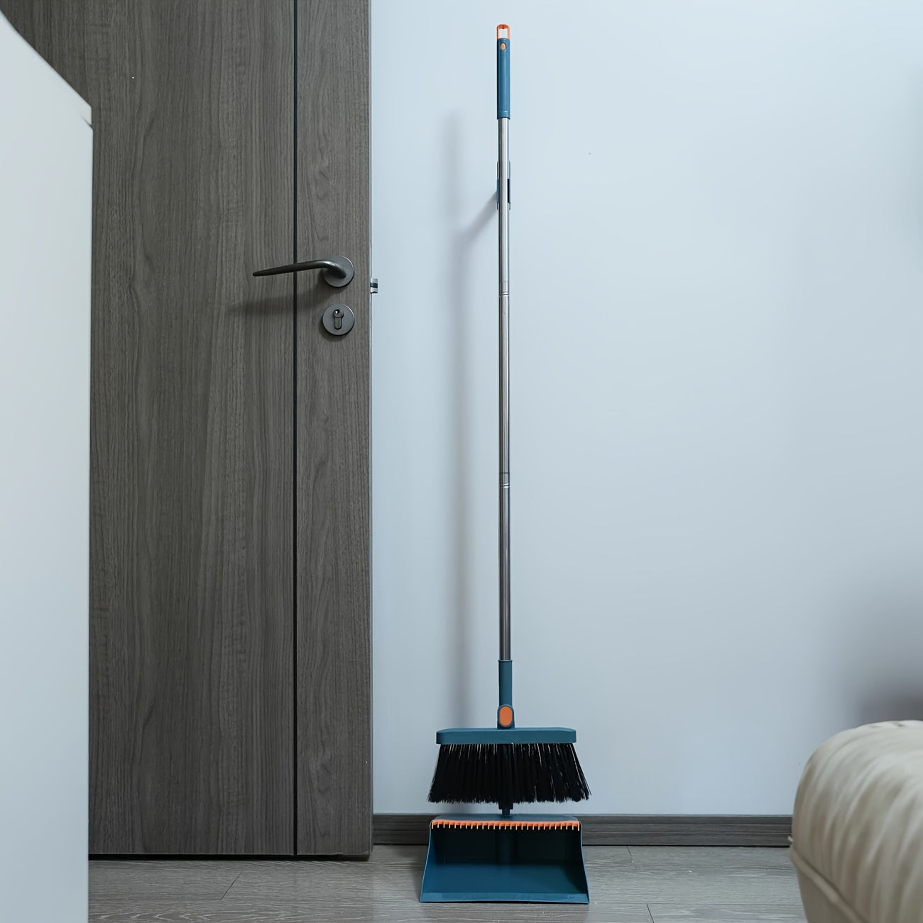 1 Set/2pcs Household Long Handle Broom And Dustpan Set, Upright Foldable Rotatable Broom Set With Comb Teeth, Great For Household Cleaning, Cleaning Office Kitchen Wood Floor Pet Hair, Indoor Cleaning Supplies, Cleaning Tools, Home Decor